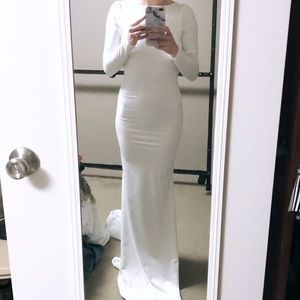 A beautiful long sleeve mermaid wedding dress!